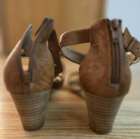 Brown wedge sandals - Picture 4 of 4